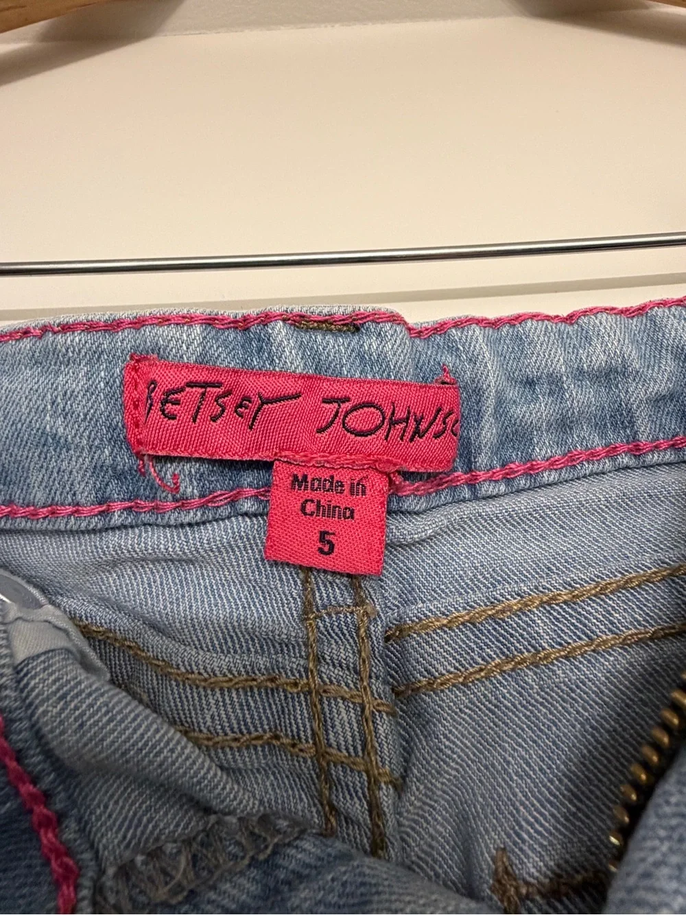 Betsey Johnson Girls Floral Rose Painted Jeans Size 5